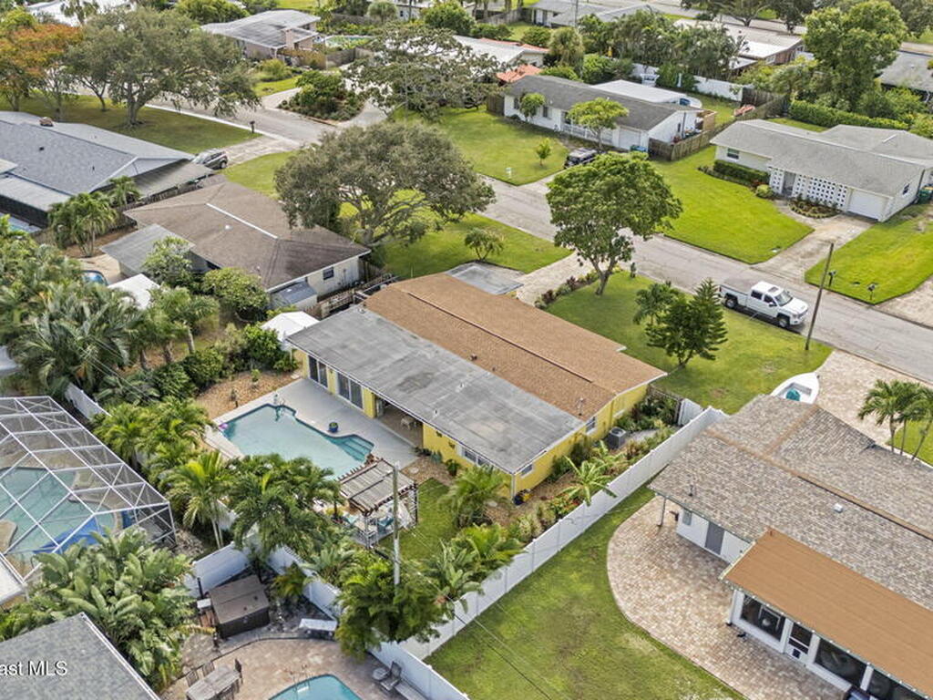 663 Bermuda Road, Cocoa Beach, FL 32931