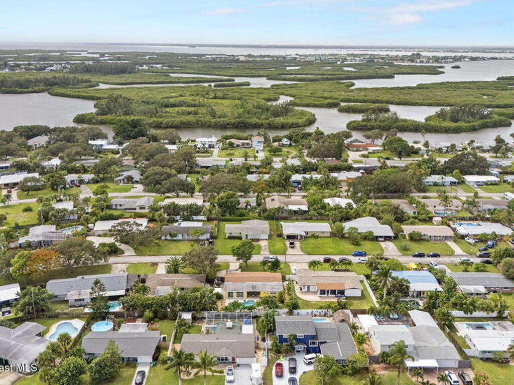 663 Bermuda Road, Cocoa Beach, FL 32931