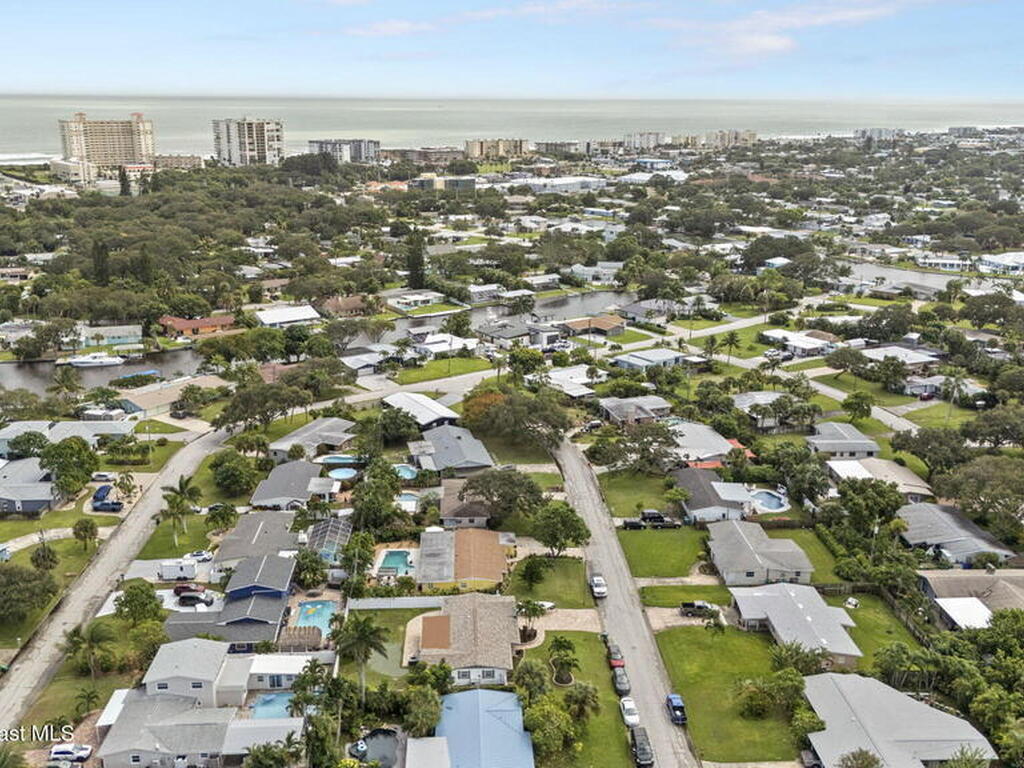 663 Bermuda Road, Cocoa Beach, FL 32931