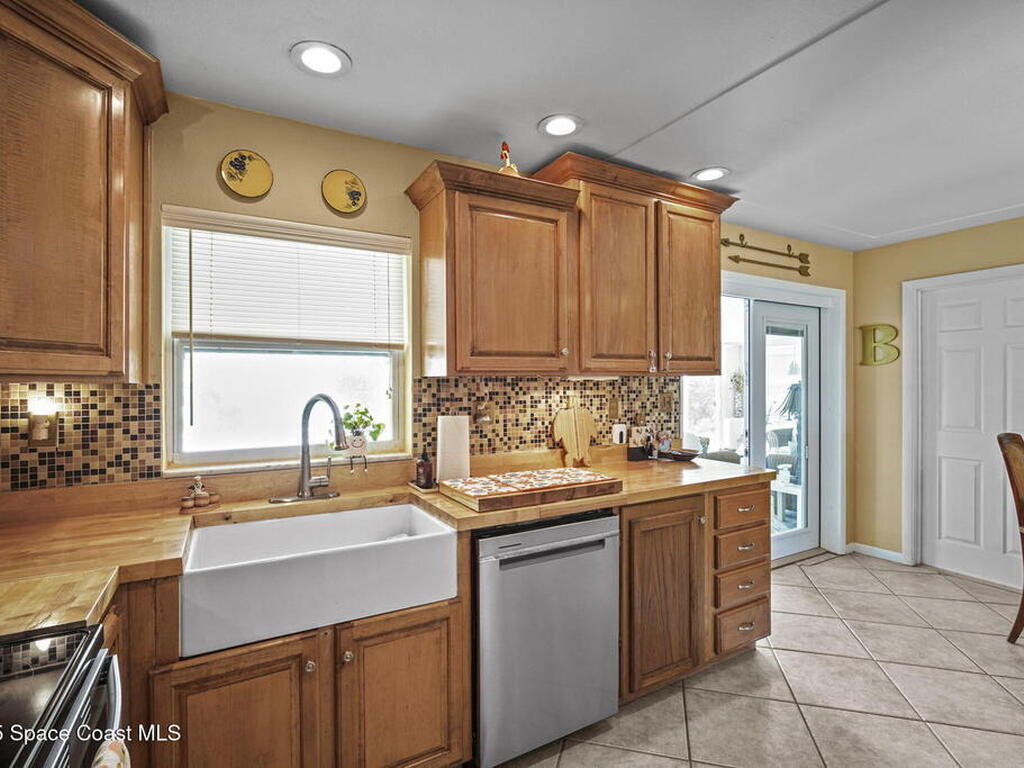 663 Bermuda Road, Cocoa Beach, FL 32931