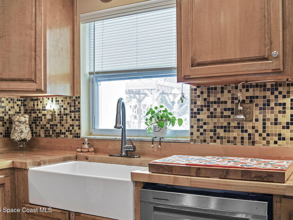 663 Bermuda Road, Cocoa Beach, FL 32931