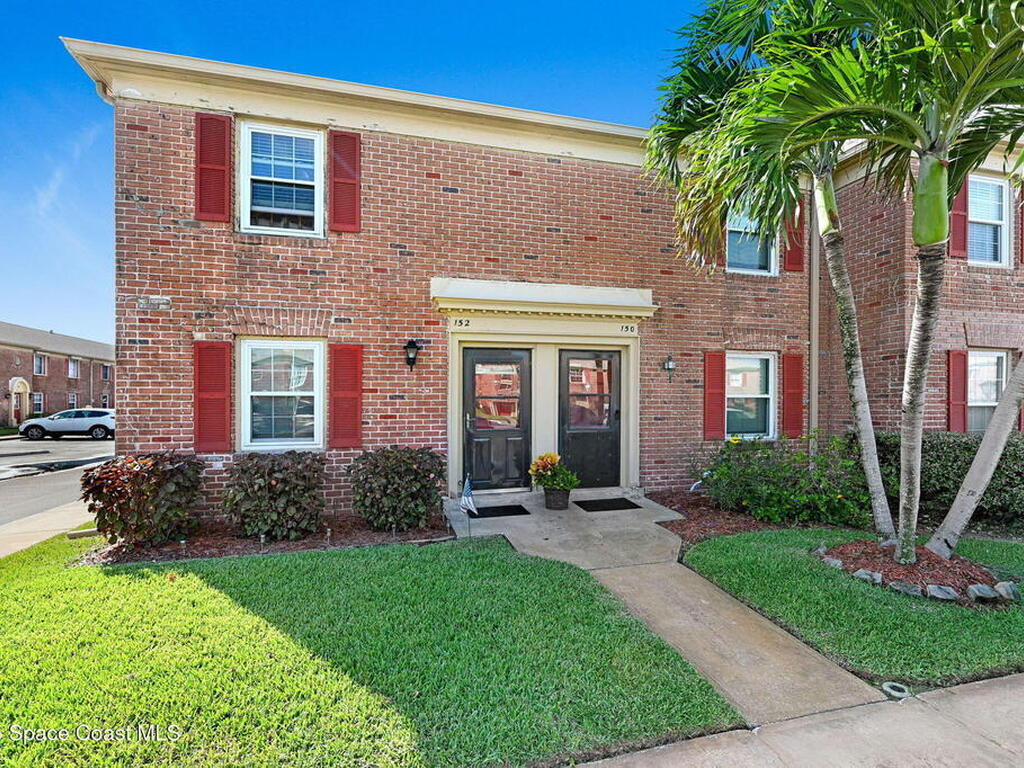 152 E East Colonial Court Court, Indian Harbour Beach, FL 32937