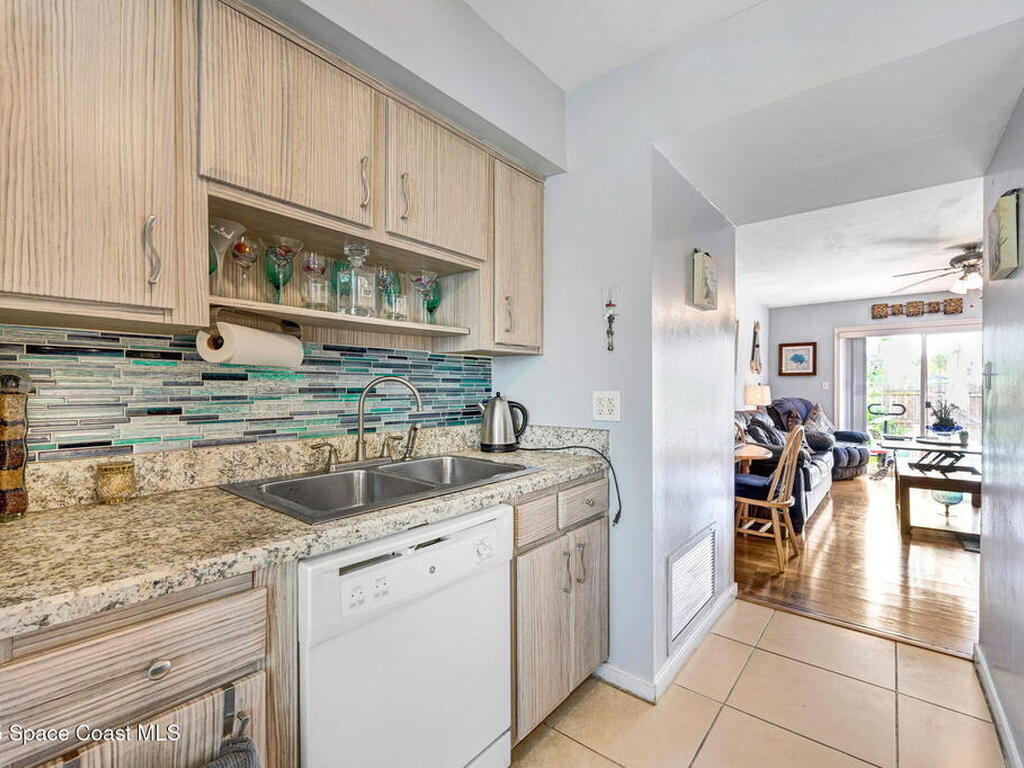 152 E East Colonial Court Court, Indian Harbour Beach, FL 32937