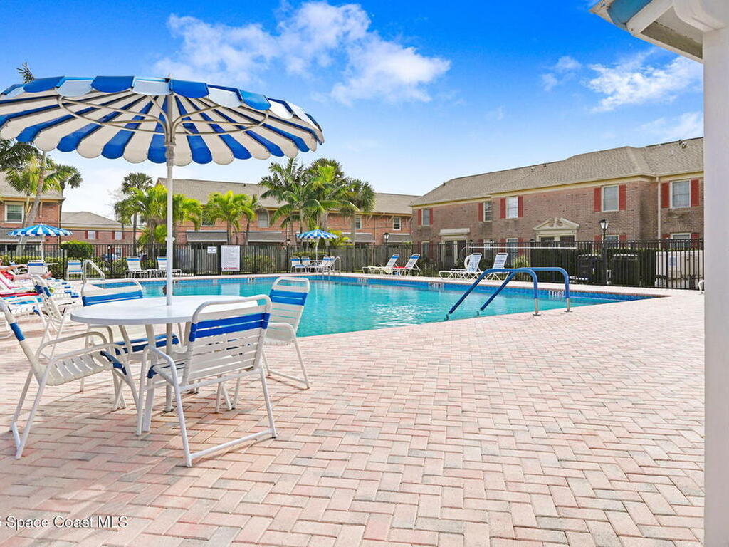 152 E East Colonial Court Court, Indian Harbour Beach, FL 32937