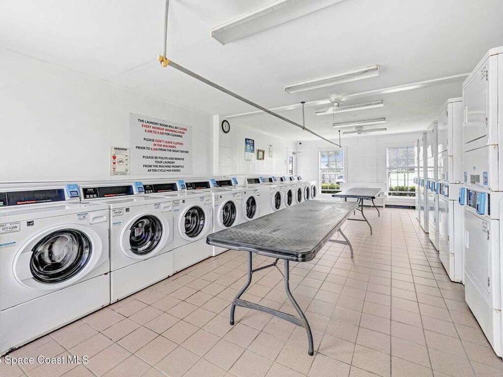 152 E East Colonial Court Court, Indian Harbour Beach, FL 32937