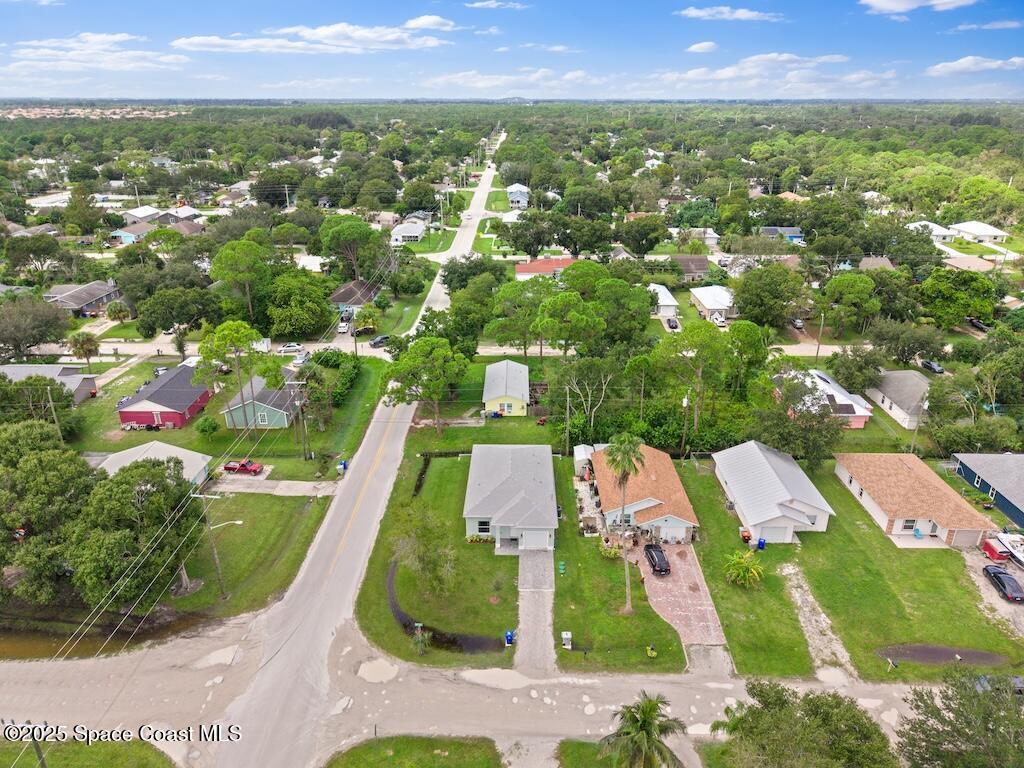 1395 17th Court, Vero Beach, FL 32962