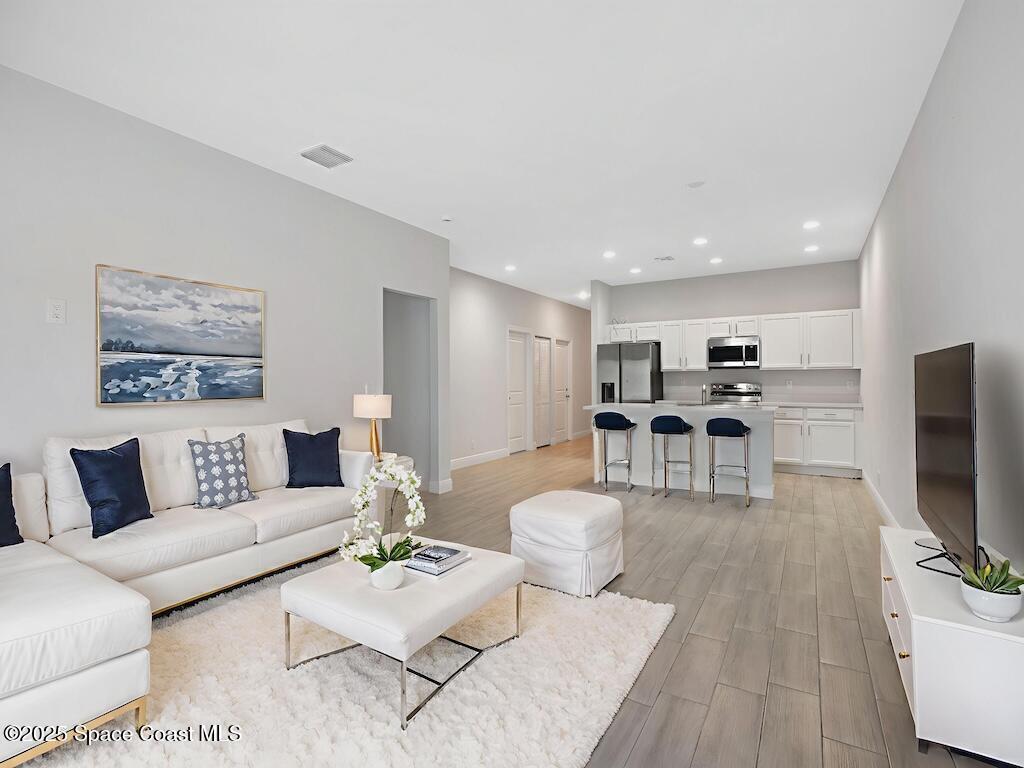 1395 17th Court, Vero Beach, FL 32962