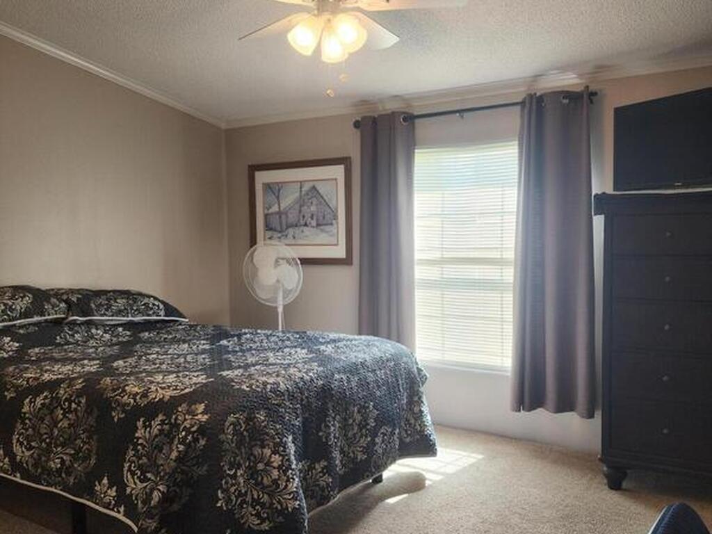 1055 Wren Circle, Barefoot Bay, FL 32976