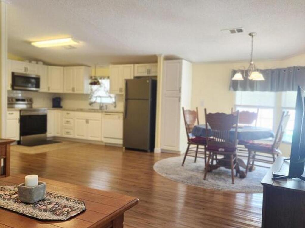 1055 Wren Circle, Barefoot Bay, FL 32976