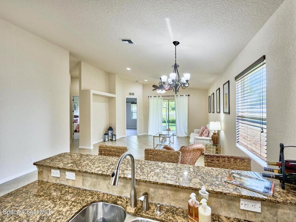 6227 Thames Place, Vero Beach, FL 32966