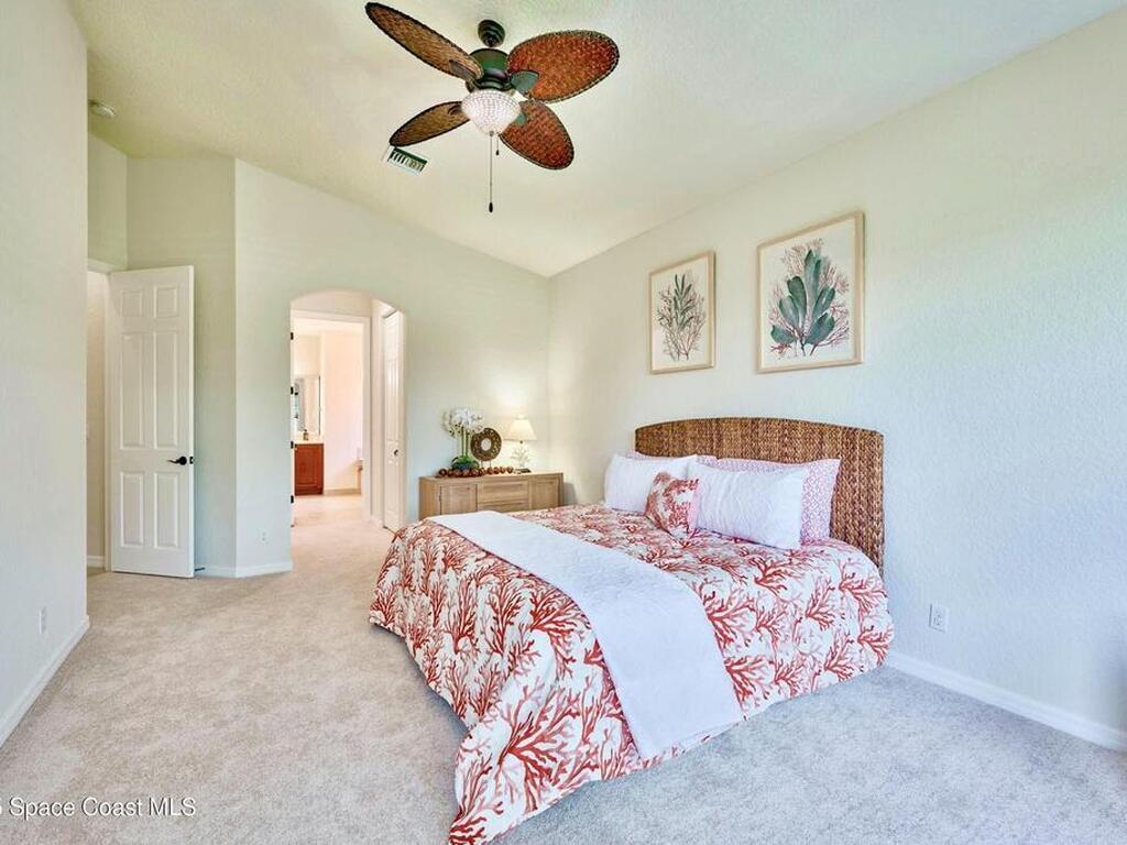 6227 Thames Place, Vero Beach, FL 32966