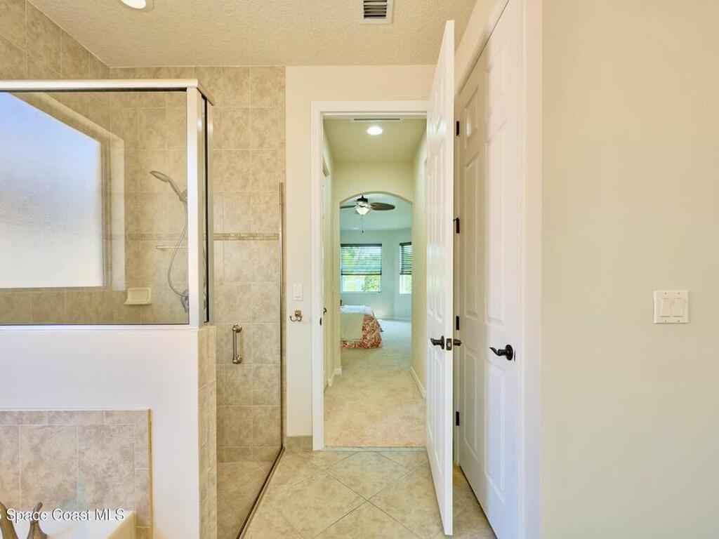 6227 Thames Place, Vero Beach, FL 32966