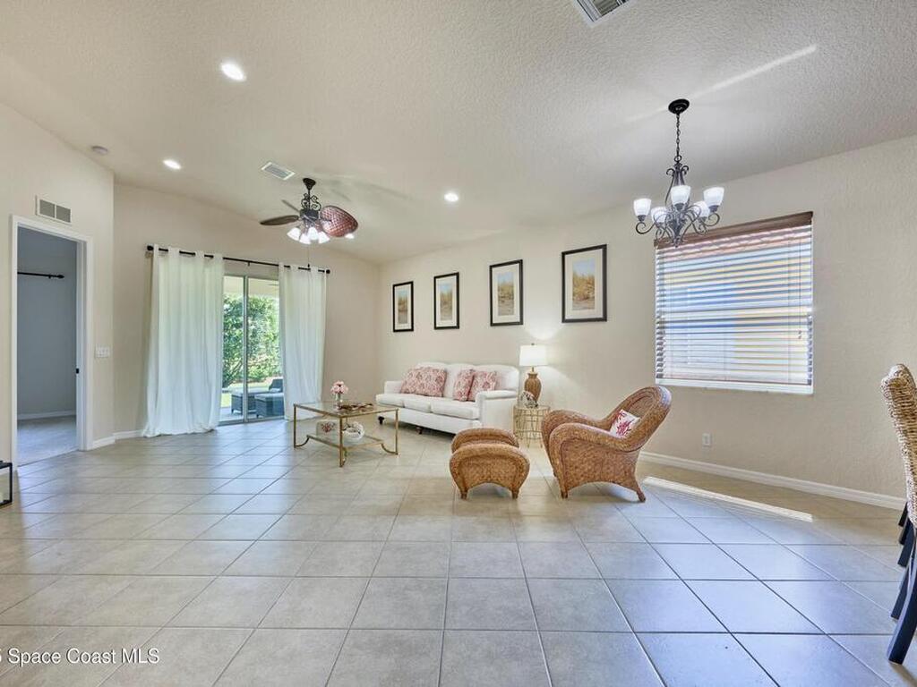 6227 Thames Place, Vero Beach, FL 32966