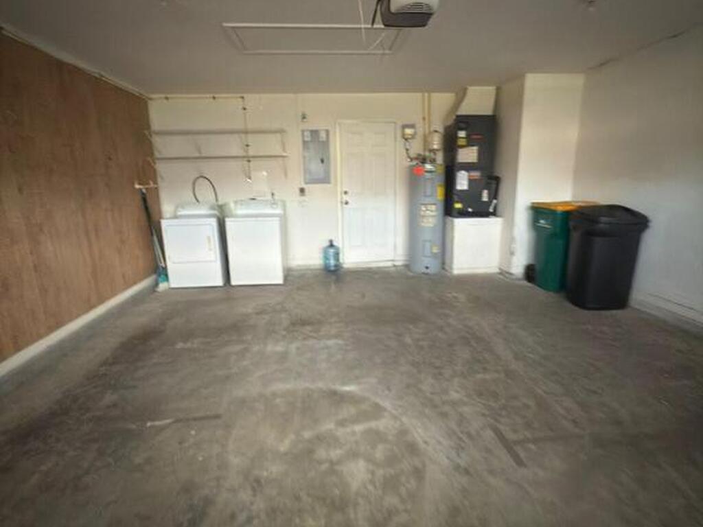 1082 S Fork Circle, Melbourne, FL 32901