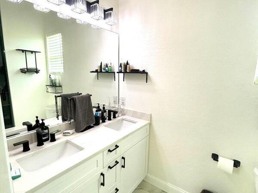 5570 Sanctuary Avenue, Grant, FL 32949