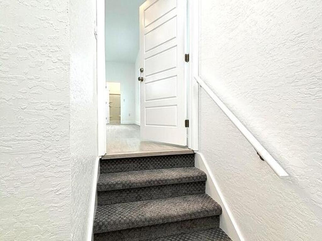 5570 Sanctuary Avenue, Grant, FL 32949