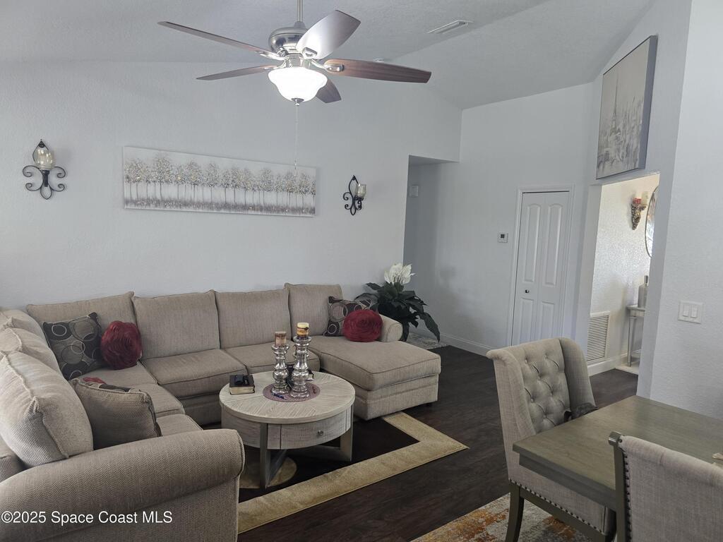 834 Pine Shadows Avenue, Rockledge, FL 32955