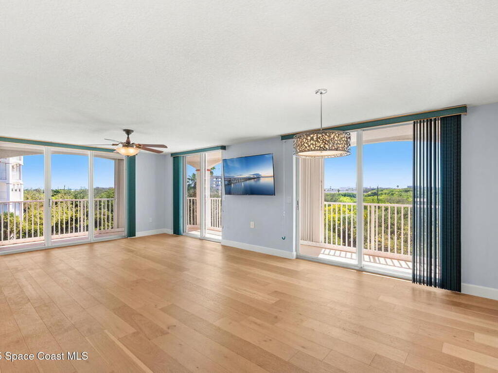 800 Del Rio Way, Merritt Island, FL 32953