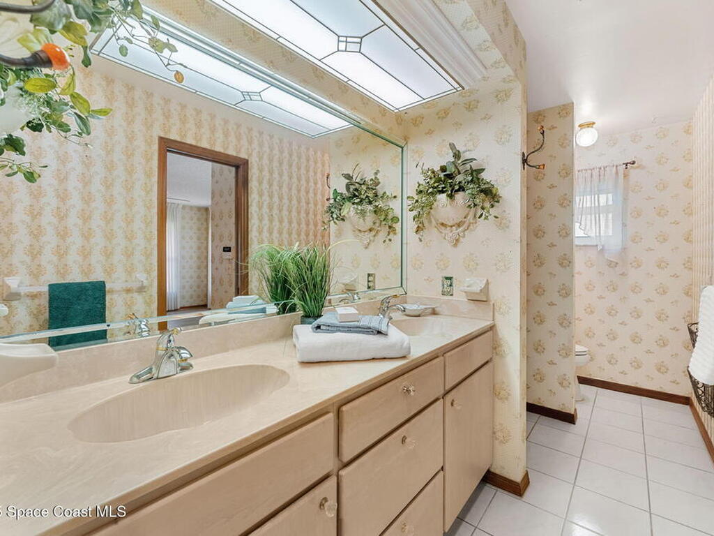 4 Colonial Way, Indian Harbour Beach, FL 32937