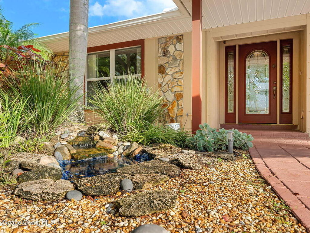 4 Colonial Way, Indian Harbour Beach, FL 32937