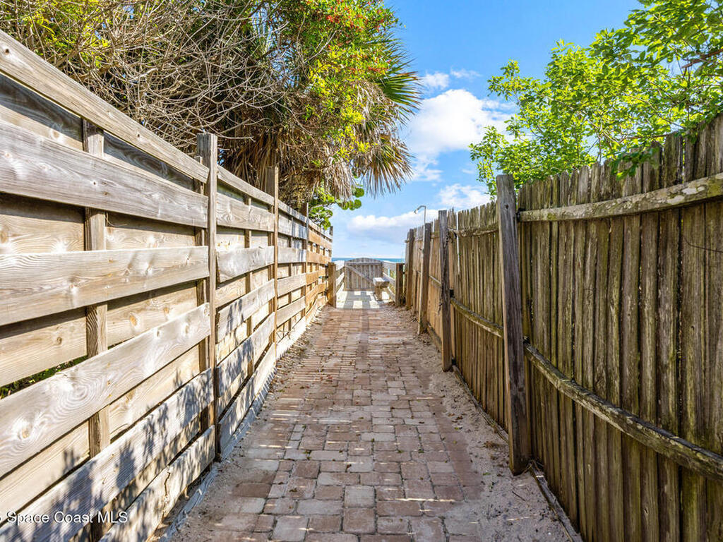 162 River Walk Drive, Melbourne Beach, FL 32951