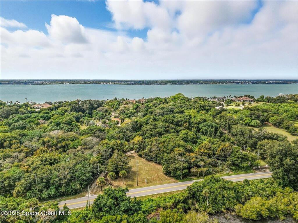 6555 S Tropical Trail, Merritt Island, FL 32952