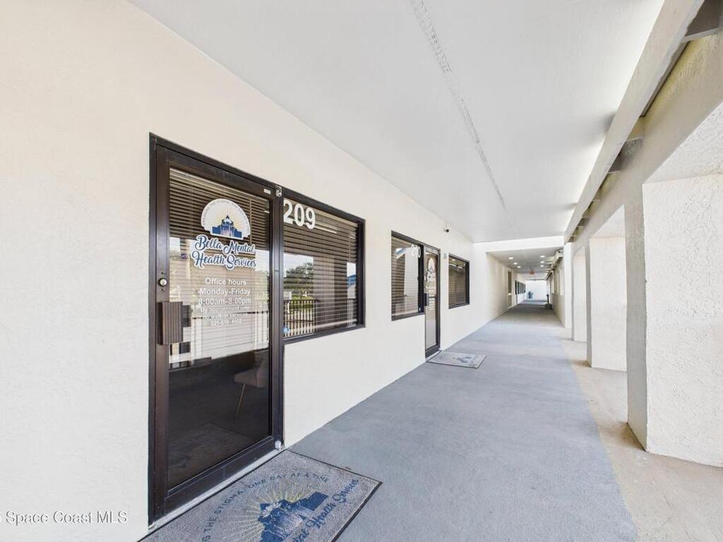 2955 Pineda Plaza Way, Melbourne, FL 32940