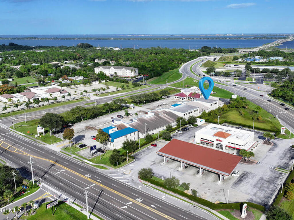 2955 Pineda Plaza Way, Melbourne, FL 32940