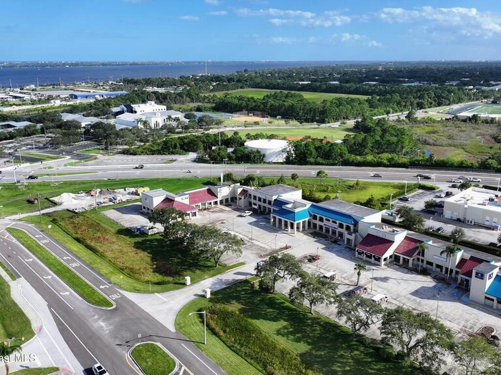 2955 Pineda Plaza Way, Melbourne, FL 32940