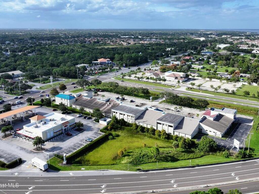 2955 Pineda Plaza Way, Melbourne, FL 32940