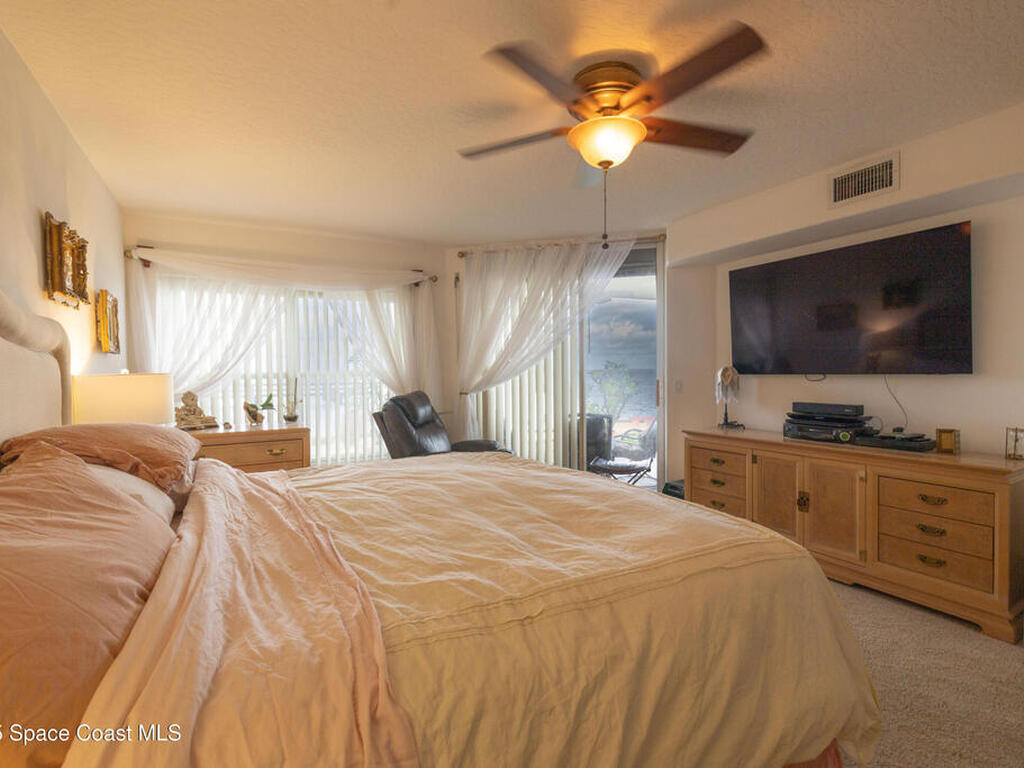 3360 S Atlantic Avenue, Cocoa Beach, FL 32931