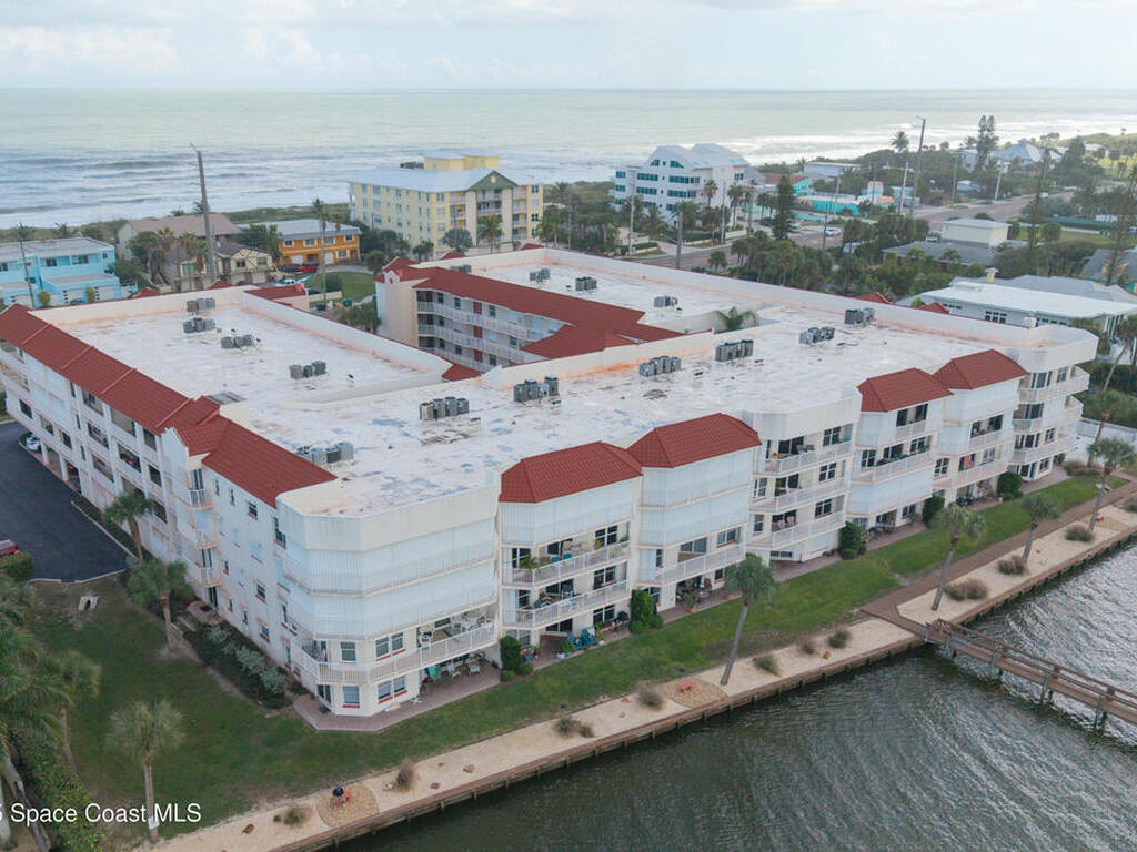 3360 S Atlantic Avenue, Cocoa Beach, FL 32931
