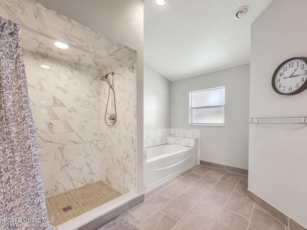 2500 Fairfield Drive, Cocoa, FL 32926