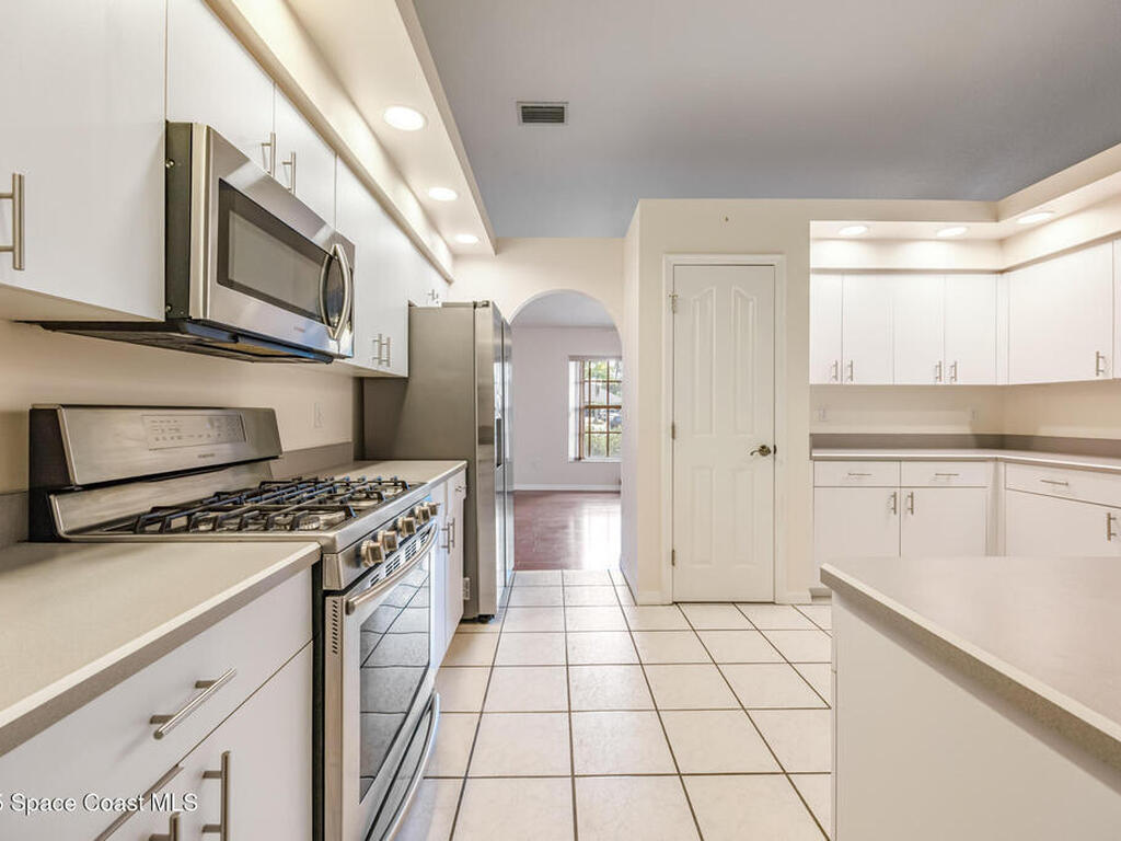 2500 Fairfield Drive, Cocoa, FL 32926