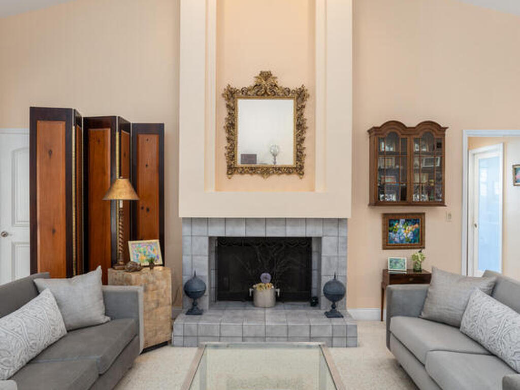 612 Dawson Drive, Melbourne, FL 32940