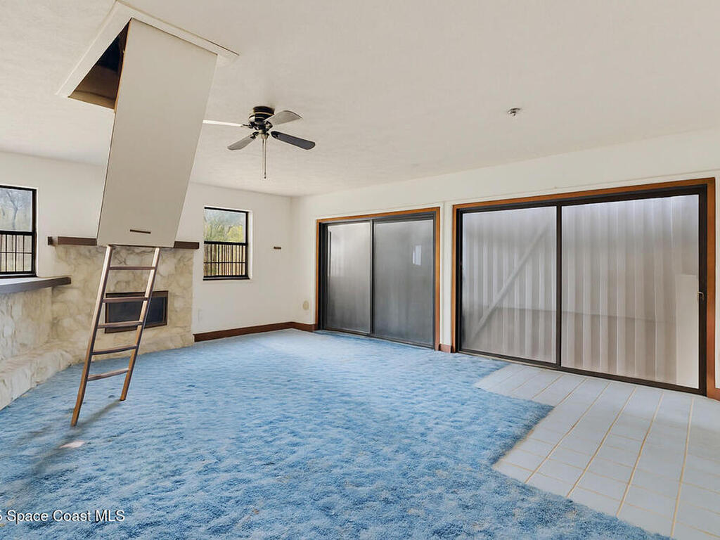 398 SW Ray Avenue, Port St. Lucie, FL 34983