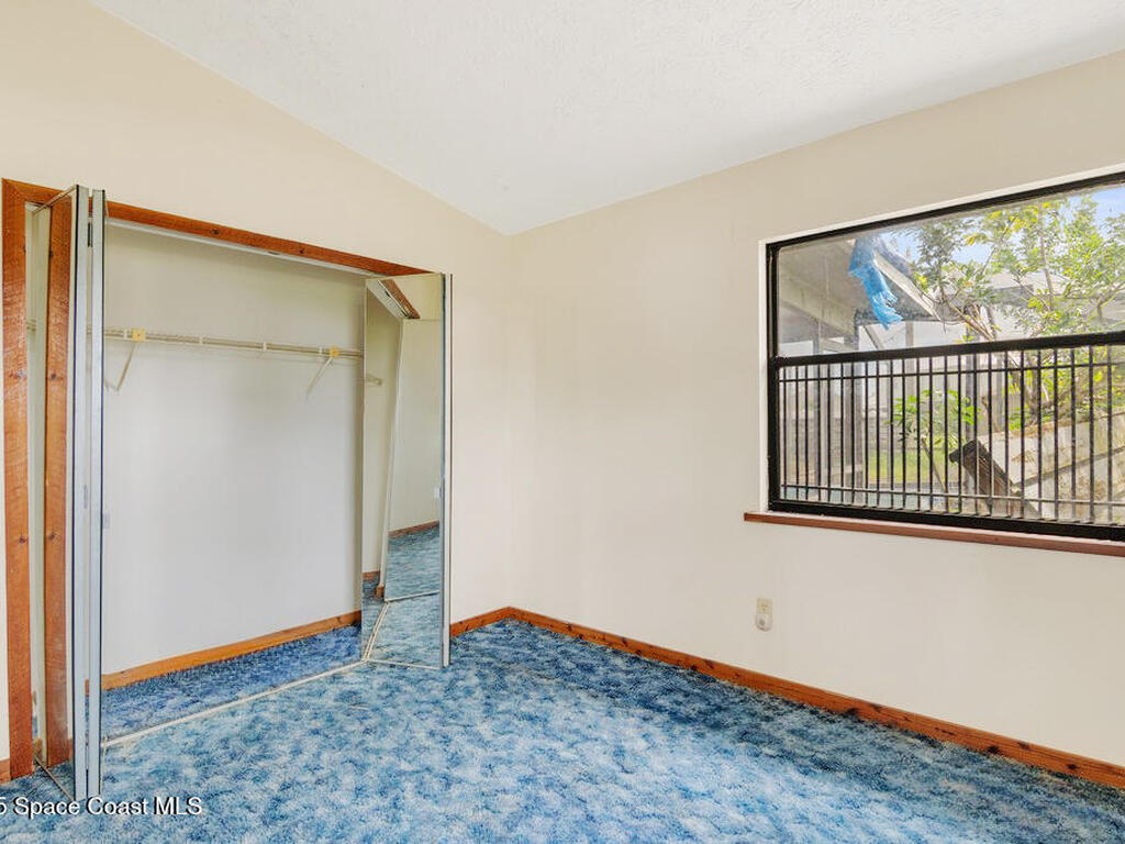 398 SW Ray Avenue, Port St. Lucie, FL 34983