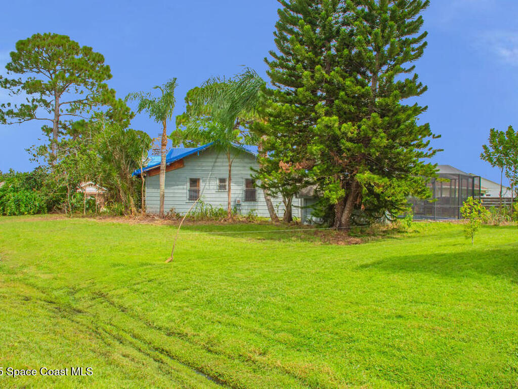 398 SW Ray Avenue, Port St. Lucie, FL 34983