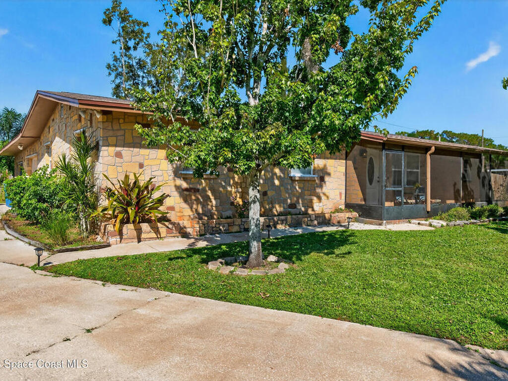 853 Knecht Road, Palm Bay, FL 32905