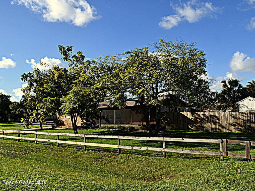 853 Knecht Road, Palm Bay, FL 32905