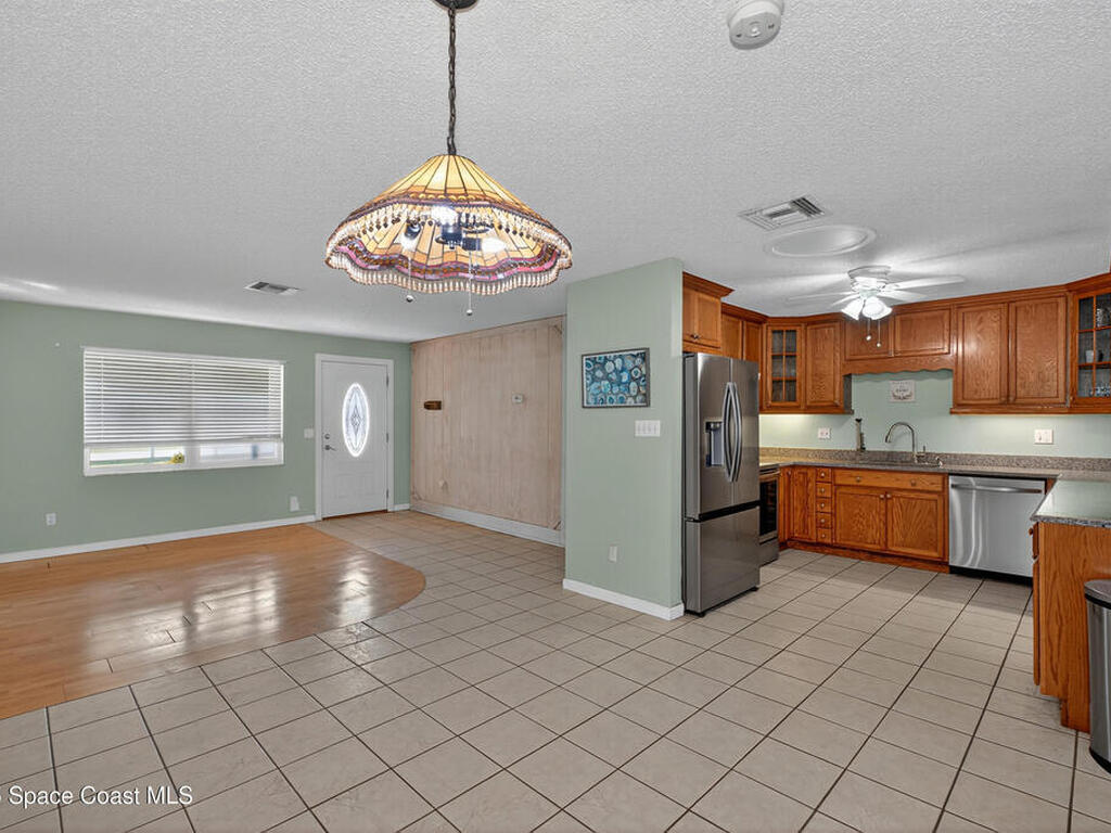 853 Knecht Road, Palm Bay, FL 32905