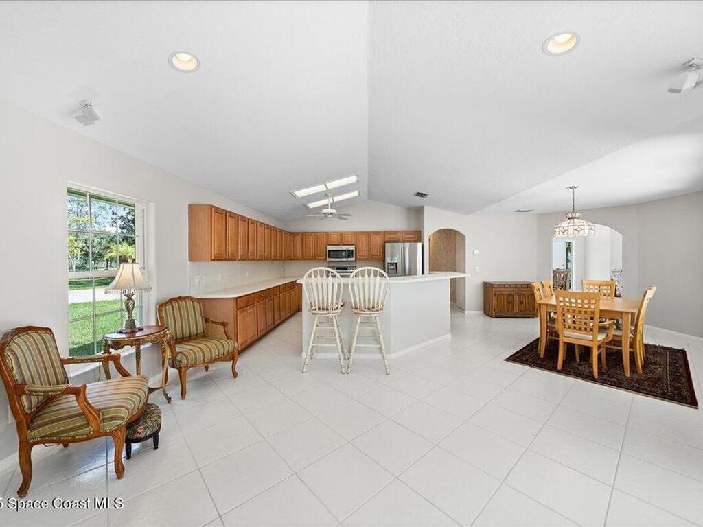 7965 93rd Avenue, Vero Beach, FL 32967