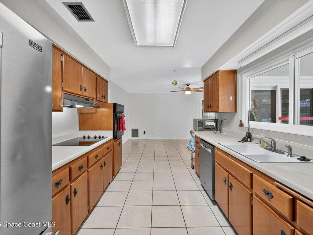 1040 Carrigan Boulevard, Merritt Island, FL 32952