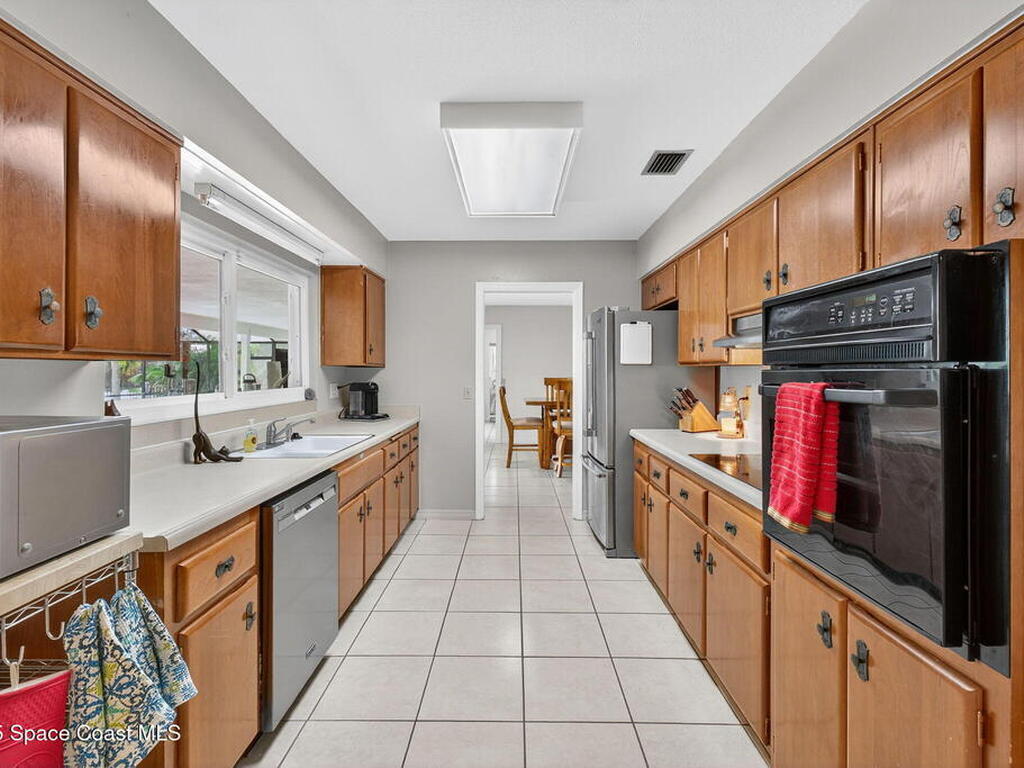 1040 Carrigan Boulevard, Merritt Island, FL 32952