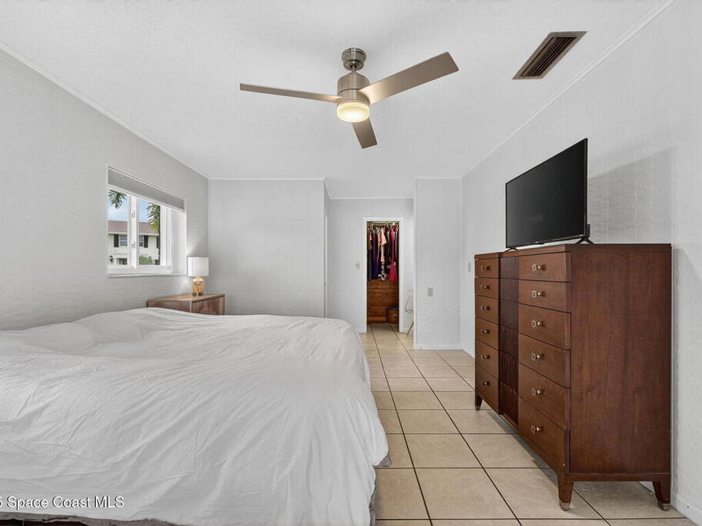 1040 Carrigan Boulevard, Merritt Island, FL 32952