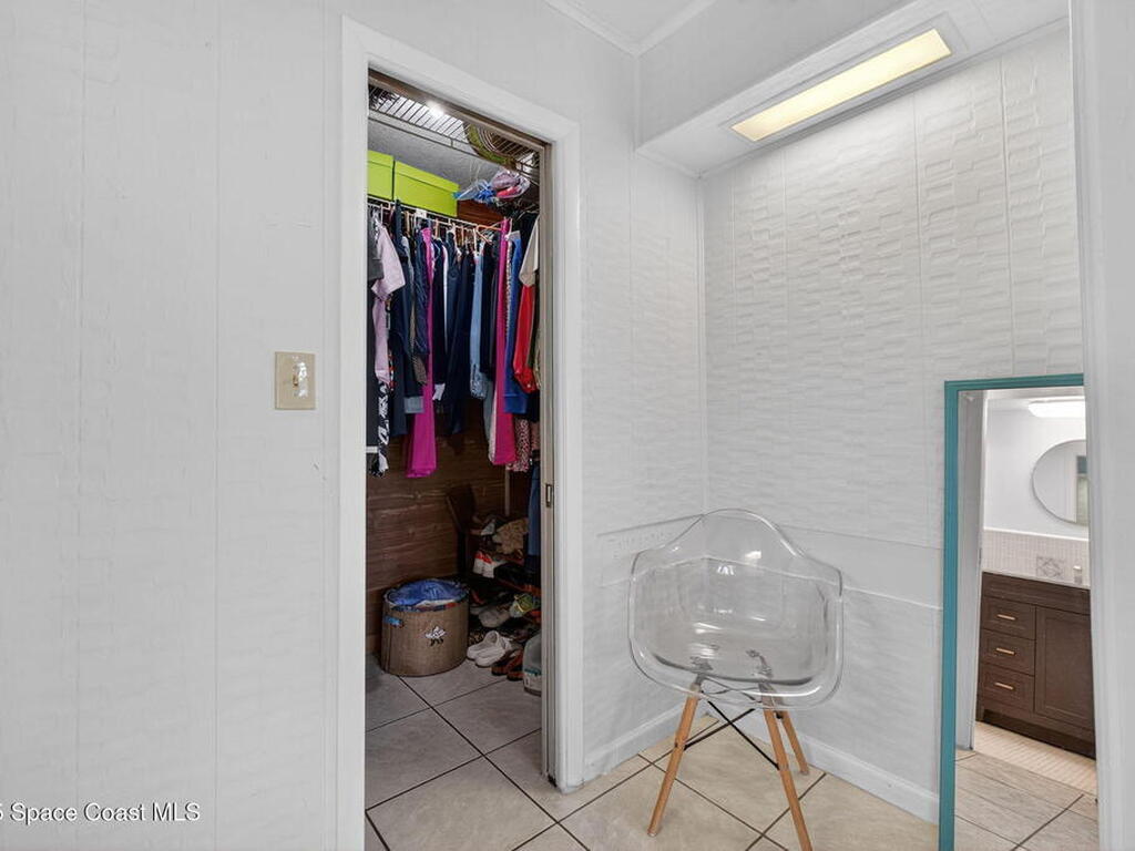 1040 Carrigan Boulevard, Merritt Island, FL 32952