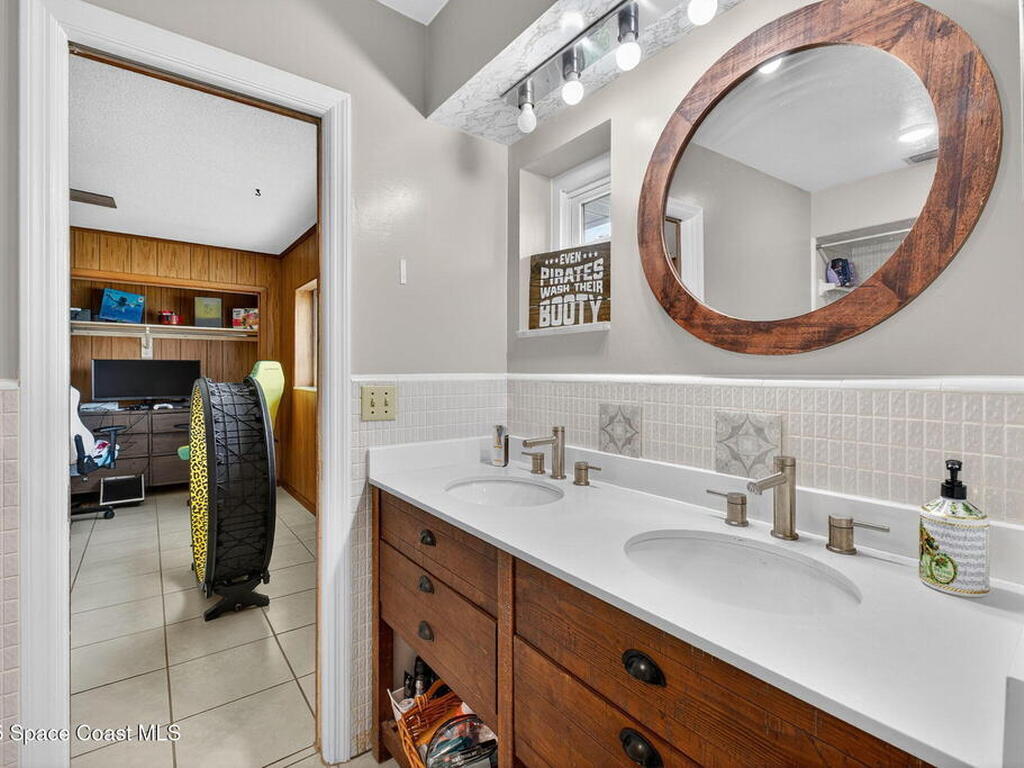 1040 Carrigan Boulevard, Merritt Island, FL 32952