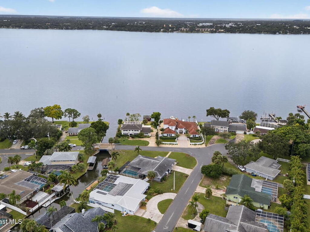 1040 Carrigan Boulevard, Merritt Island, FL 32952