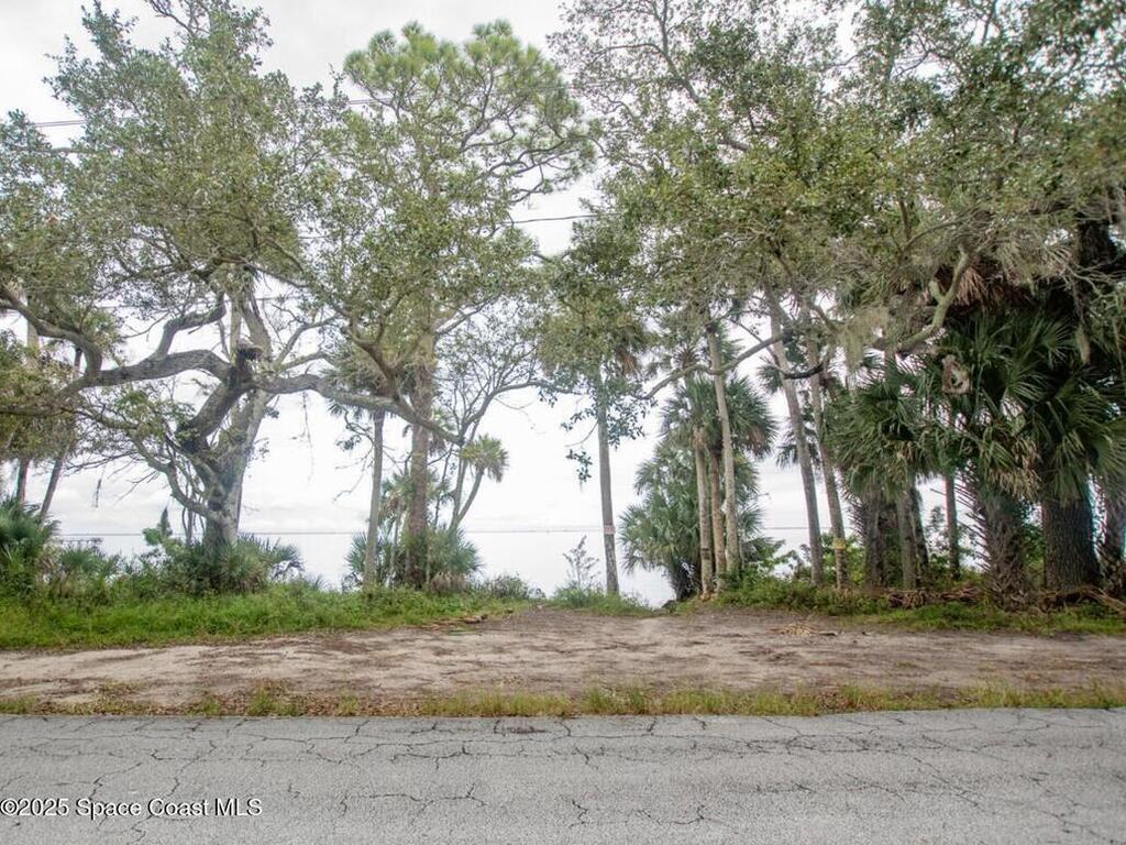 5122 Riveredge Drive, Titusville, FL 32780