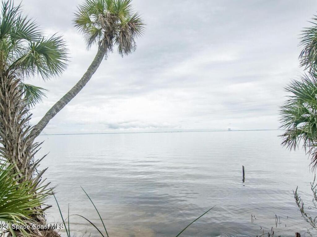 5122 Riveredge Drive, Titusville, FL 32780